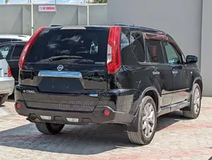 Nissan X-Trail 2011 Black