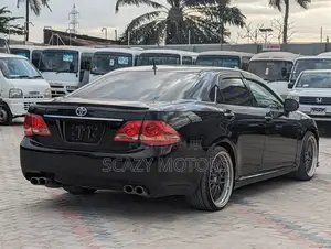 Toyota Crown 2009 Black