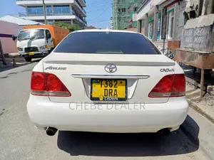 Toyota Crown 2004 White