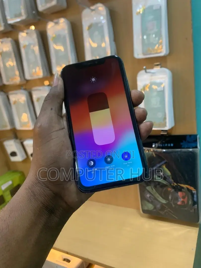 Apple iPhone 11 64 GB Black