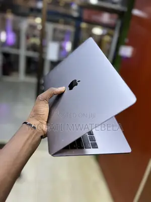 Laptop Apple MacBook Pro 2017 8GB Intel Core I5 HDD 256GB