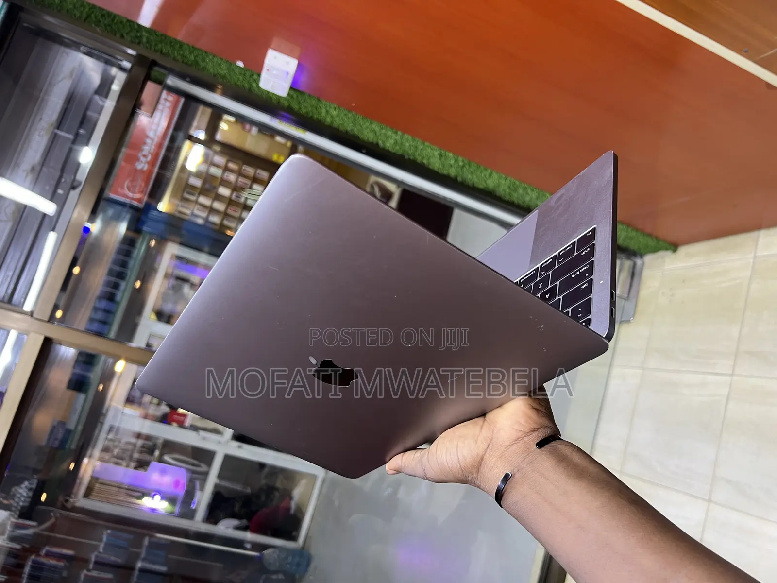 Laptop Apple MacBook Pro 2017 8GB Intel Core I5 HDD 256GB