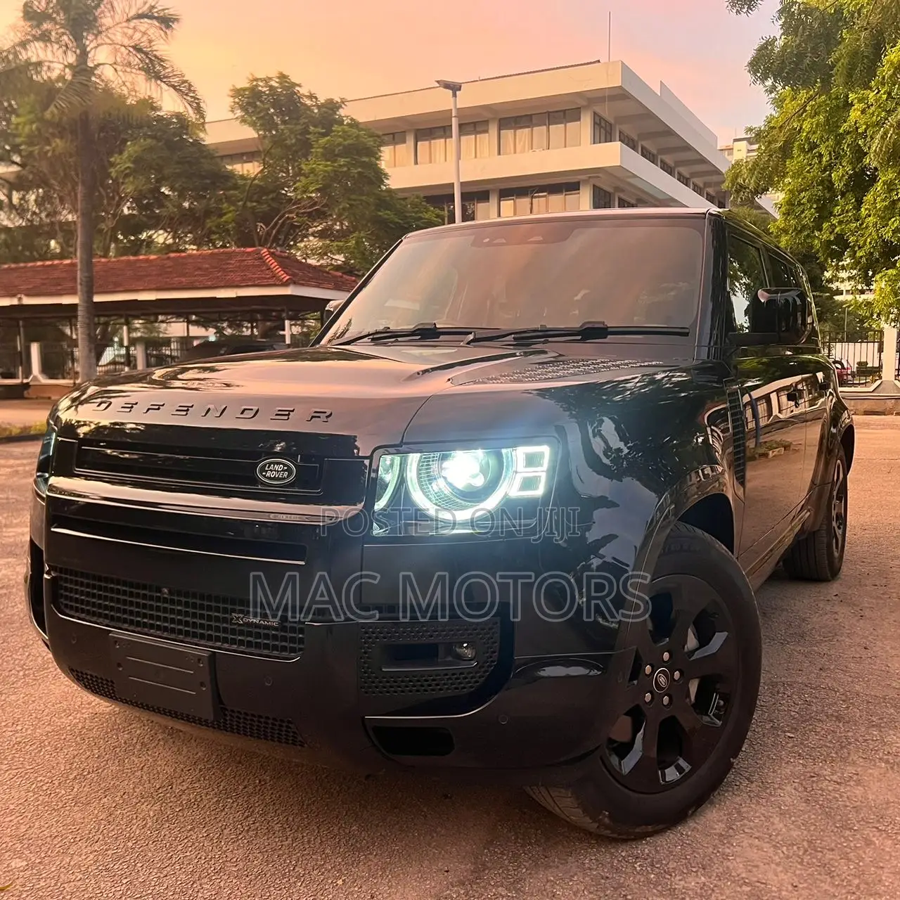 Land Rover Defender X-Dynamic SE 2022 Black