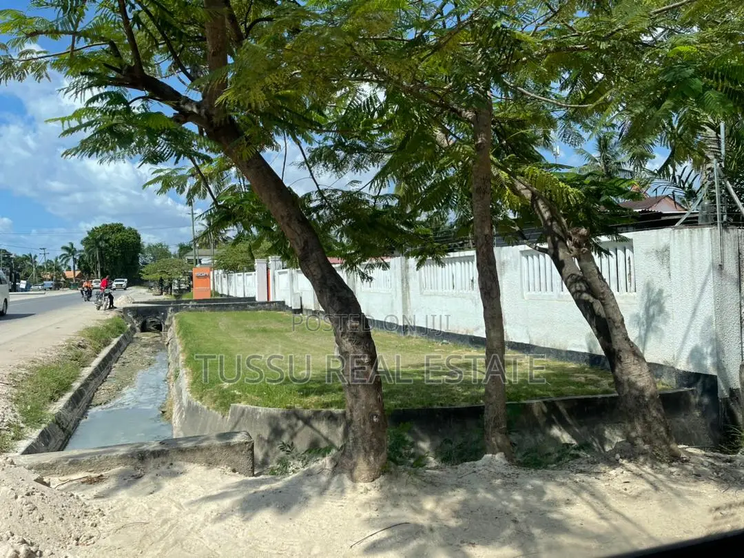 Commercial Plot/House for Sale at Mbezi Beach