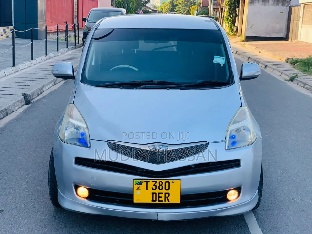 Toyota Ractis 2008 Silver