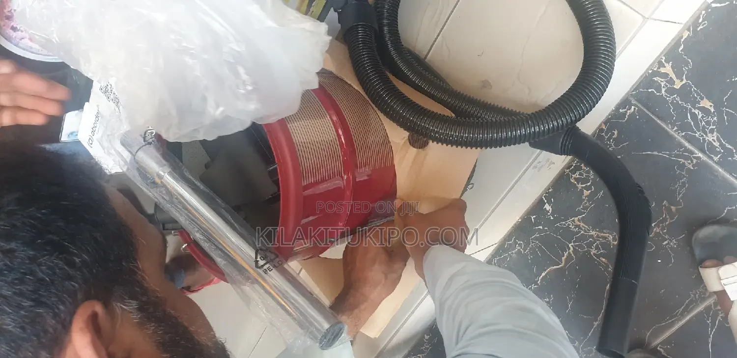 Vacuum Cleaner