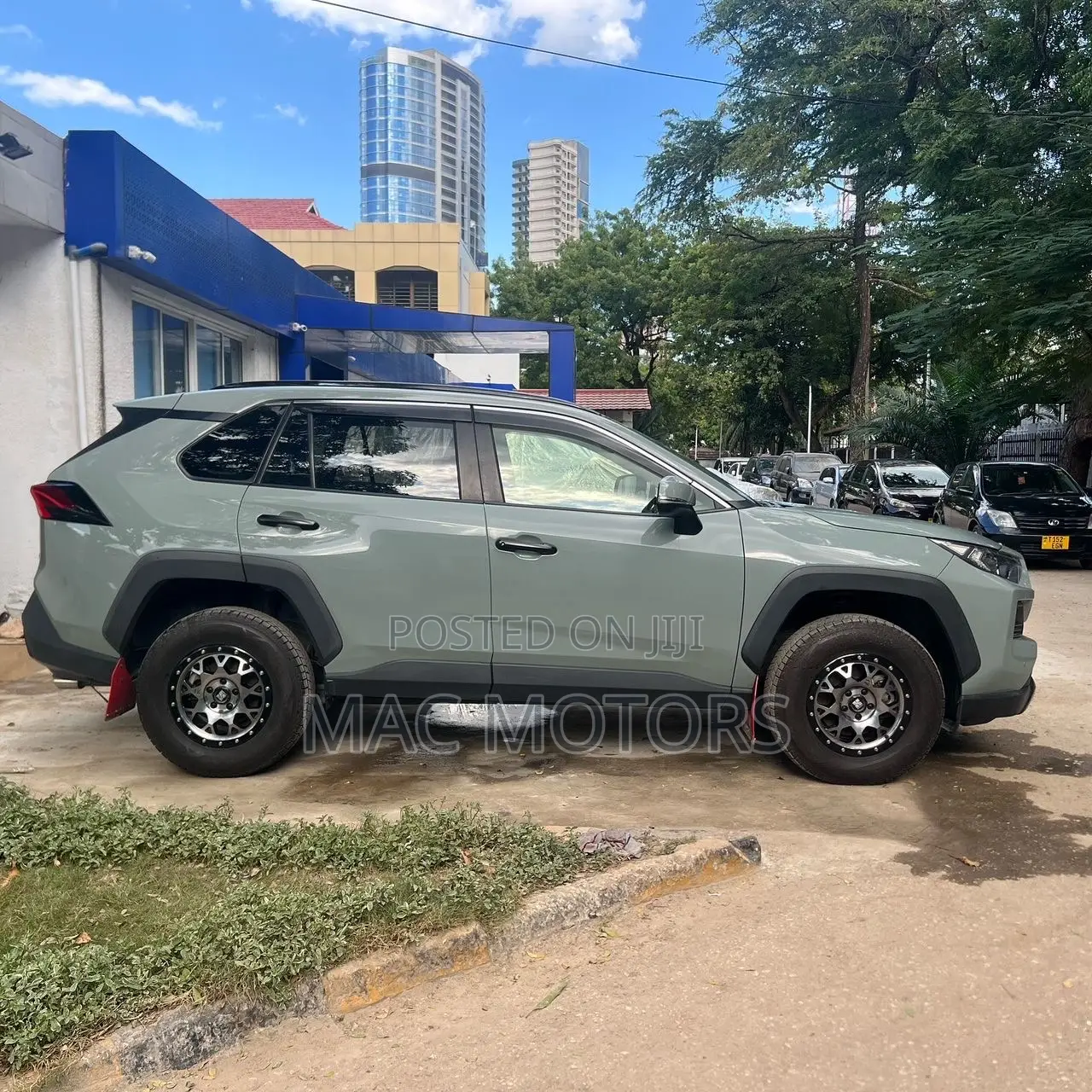 Toyota RAV4 Adventure AWD 2020 Gray