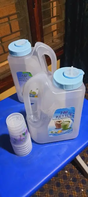 The Plastic Kettle 6L