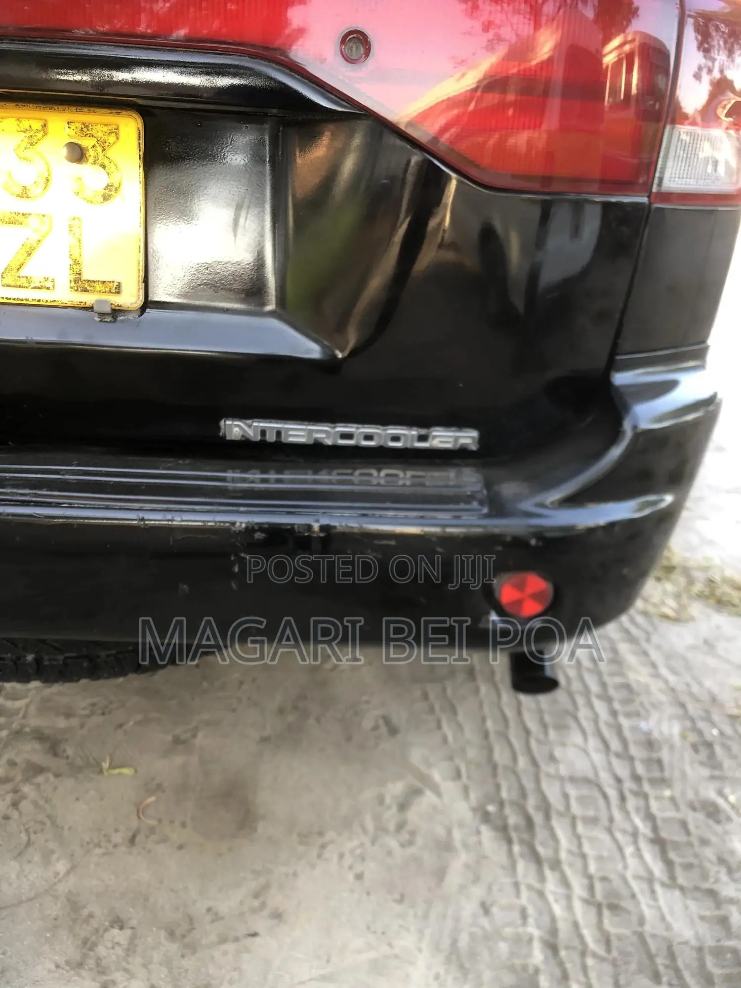 Mitsubishi SpaceWagon 2001 Black