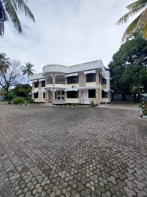 Photo - 8bdrm Bungalow in Mikocheni, Kinondoni for rent