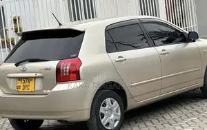 Toyota Corolla RunX 2003 Gold