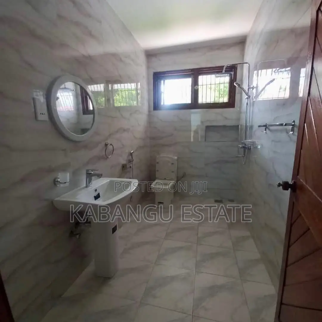 4bdrm House in Masaki, Kinondoni for rent