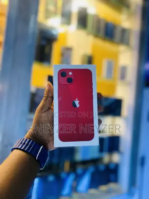 New Apple iPhone 13 128 GB Red