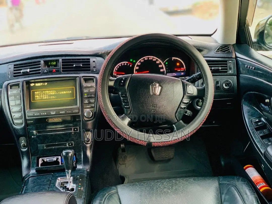 Toyota Crown 2006 Black