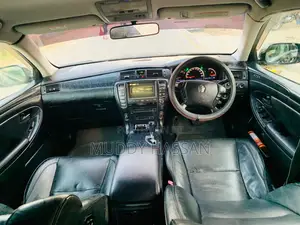 Toyota Crown 2006 Black