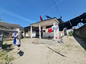 6bdrm Bungalow in Makumbusho, Kinondoni for sale