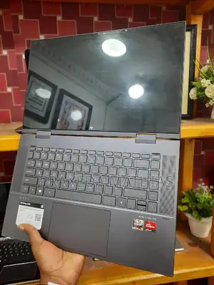 Laptop HP Envy X360 15-Cp0013nr 8GB AMD Ryzen 7 SSD 512GB