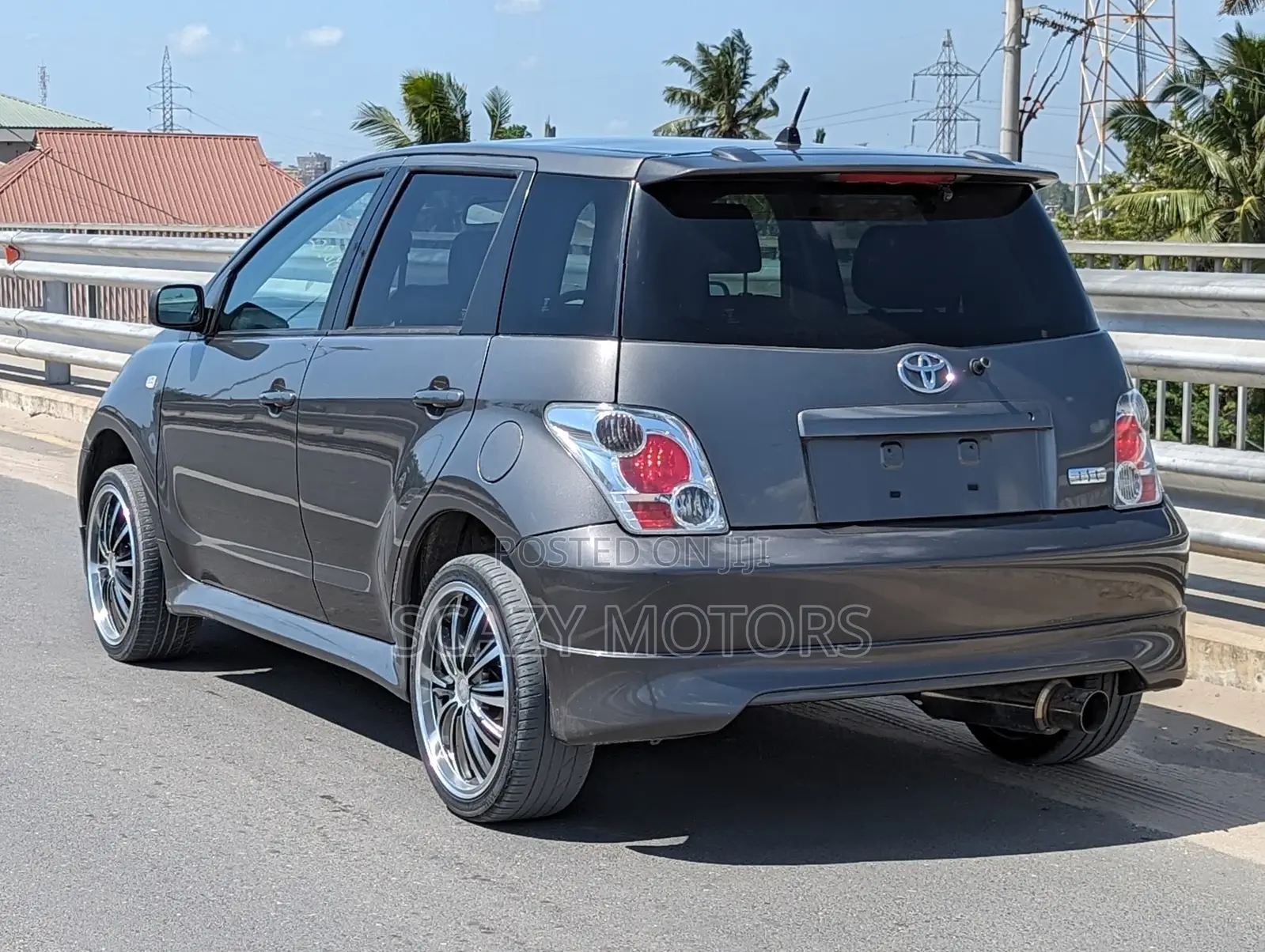 Toyota IST 2005 Gray