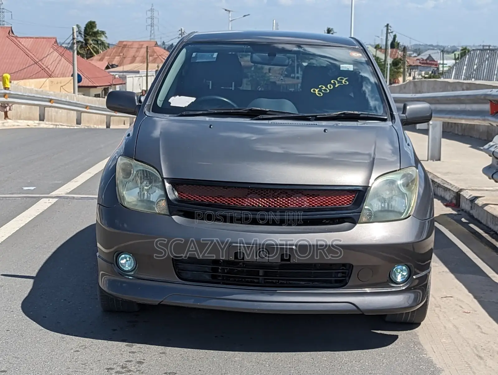 Toyota IST 2005 Gray