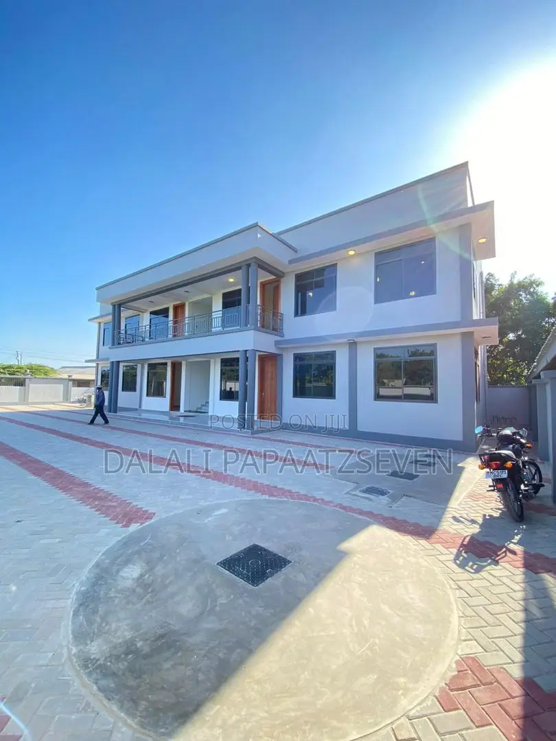 3bdrm Apartment in Dalalipapaatzseven, Kinondoni for rent