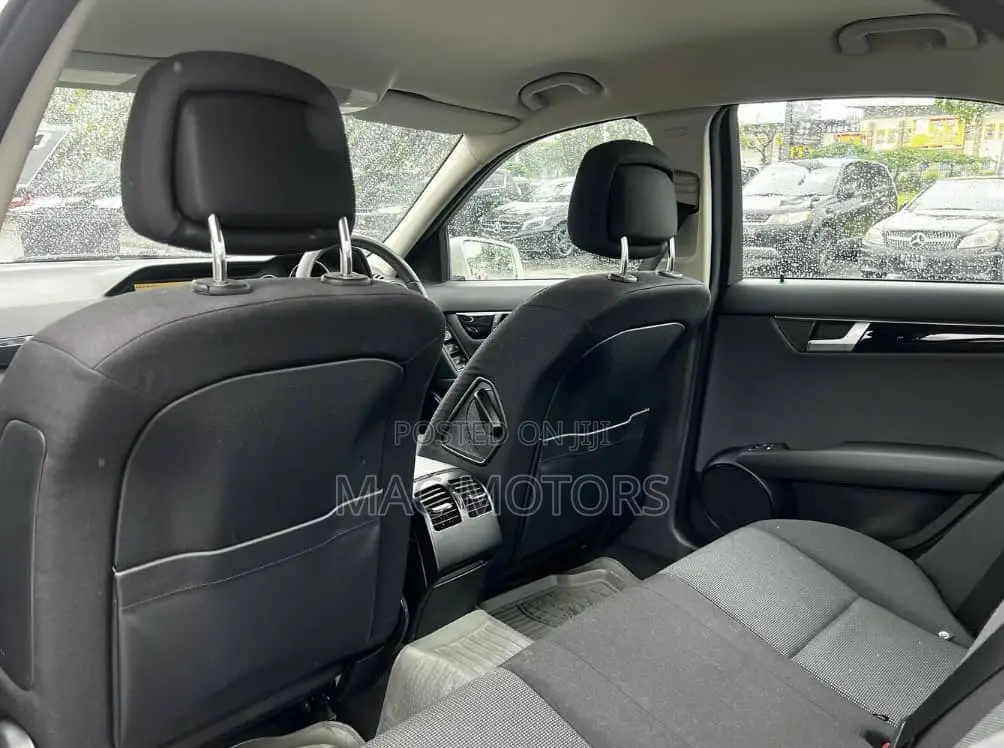 Mercedes-Benz C180 2012 White