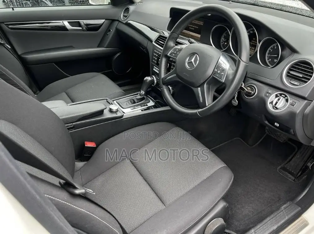 Mercedes-Benz C180 2012 White