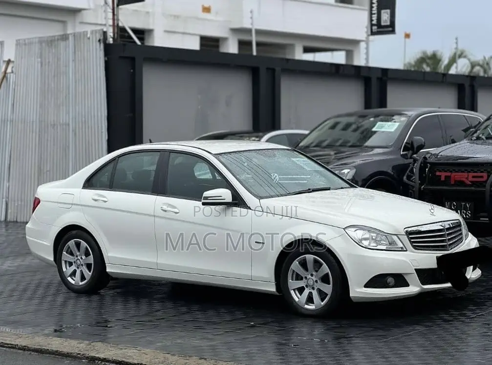 Mercedes-Benz C180 2012 White