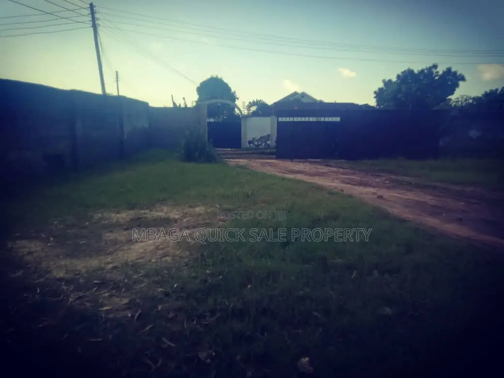 4bdrm House in Mikocheni for rent