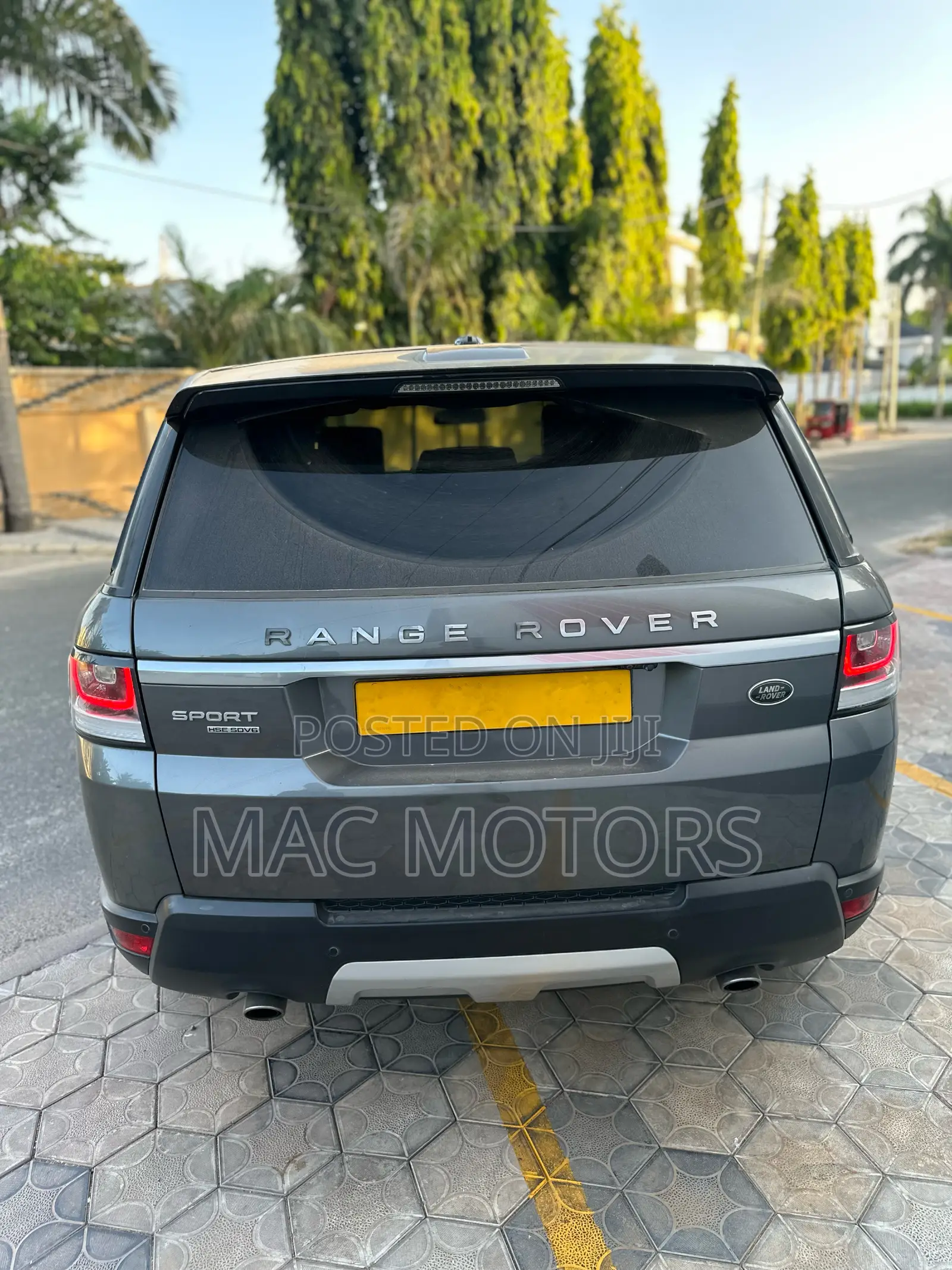 Land Rover Range Rover Sport SE Td6 4x4 (3.0L 6cyl 8A) 2016 Gray