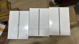 New Apple iPad 9.7 64 GB Gray