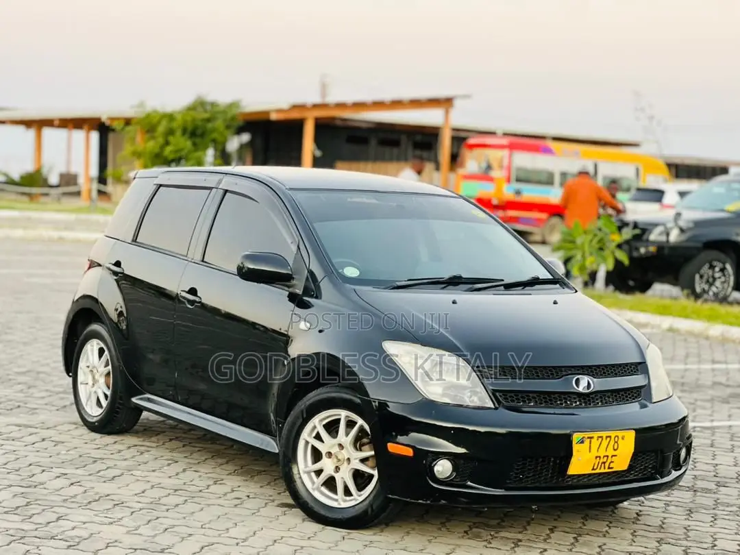 Toyota IST 2006 Black