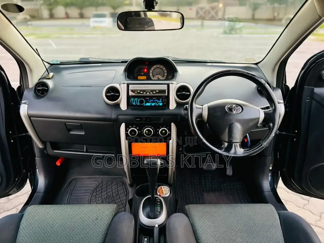 Toyota IST 2006 Black