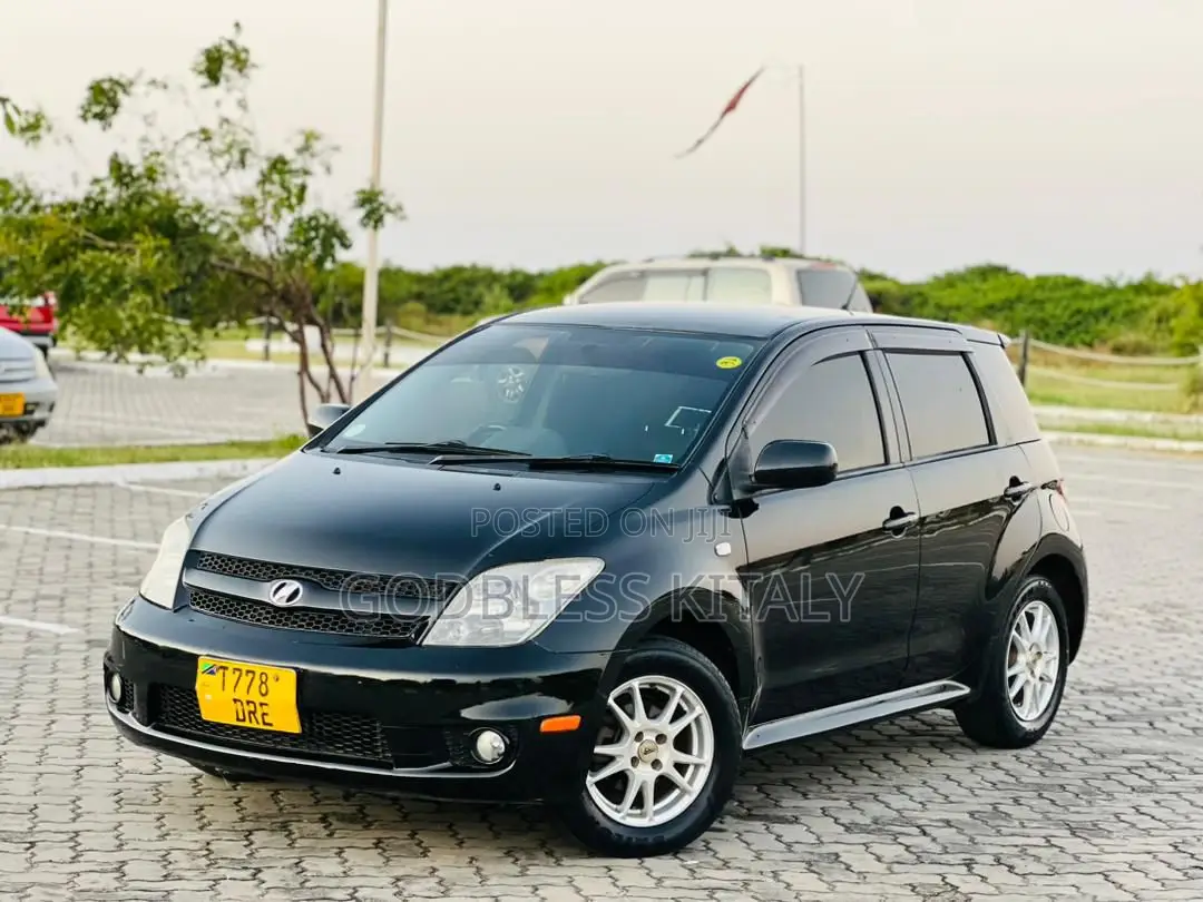 Toyota IST 2006 Black
