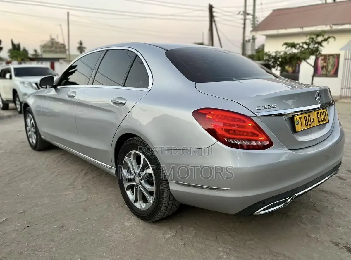 Mercedes-Benz C220 2014 Silver
