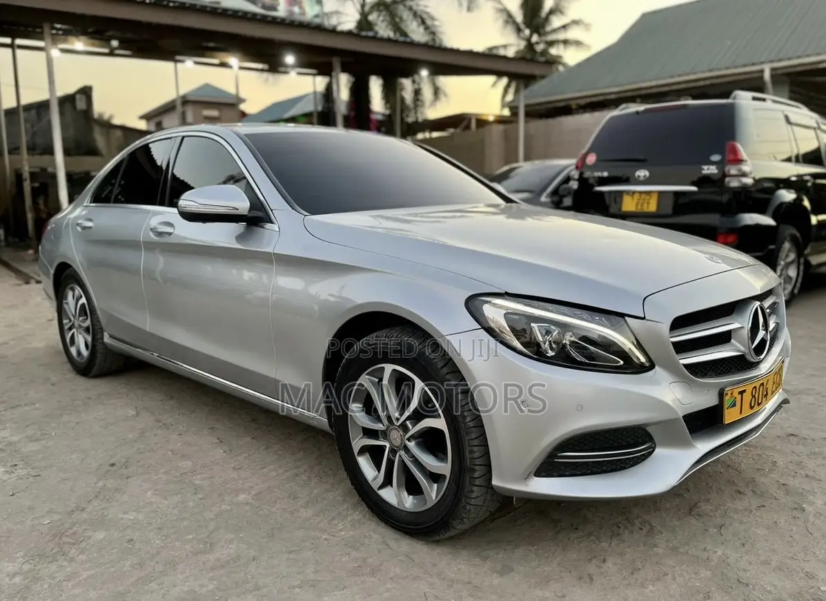 Mercedes-Benz C220 2014 Silver
