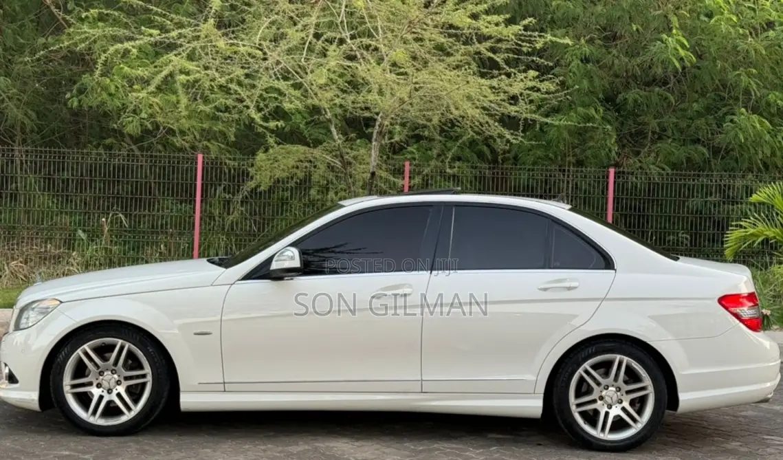 Mercedes-Benz C-Class 2008 Pearl