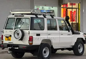 Toyota Land Cruiser 2016 Pearl