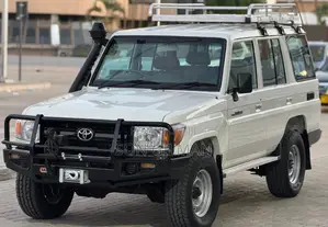 Toyota Land Cruiser 2016 Pearl