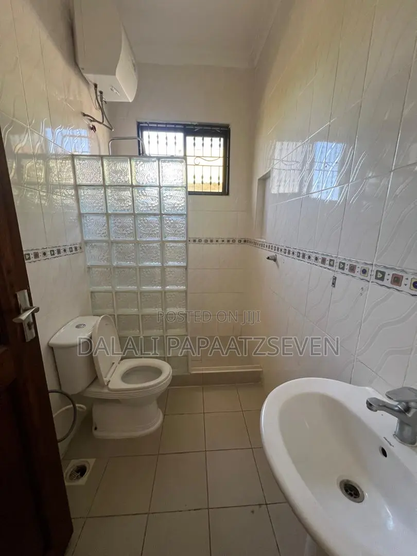 4bdrm House in Dalalipapaatzseven, Kinondoni for rent