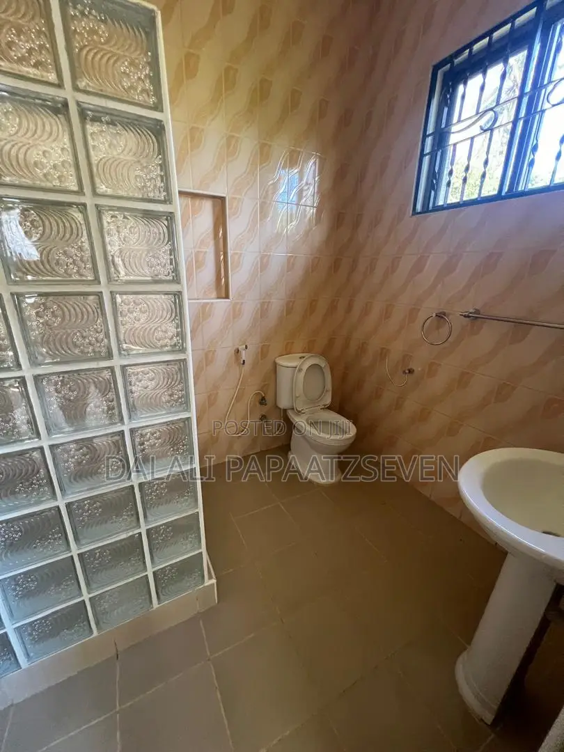 4bdrm House in Dalalipapaatzseven, Kinondoni for rent