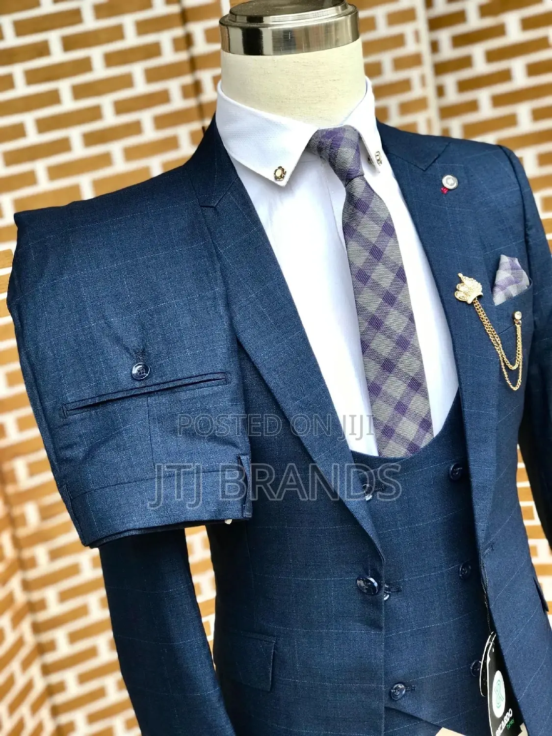 Maridadi New Fashioned Suits