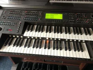 Brand New Yamaha Piano El 90