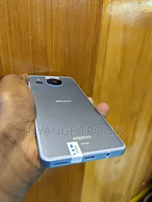 Sharp Aquos sense7 128 GB Silver