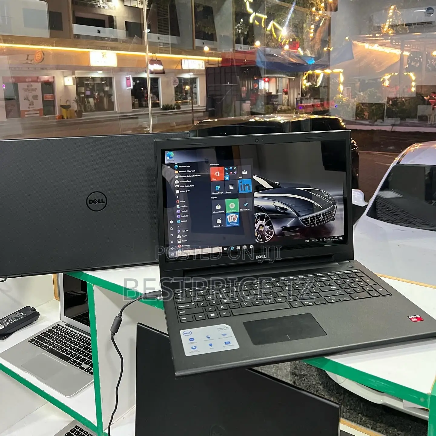 Laptop Dell Inspiron 15 3000 8GB AMD A6 HDD+SSD 1T