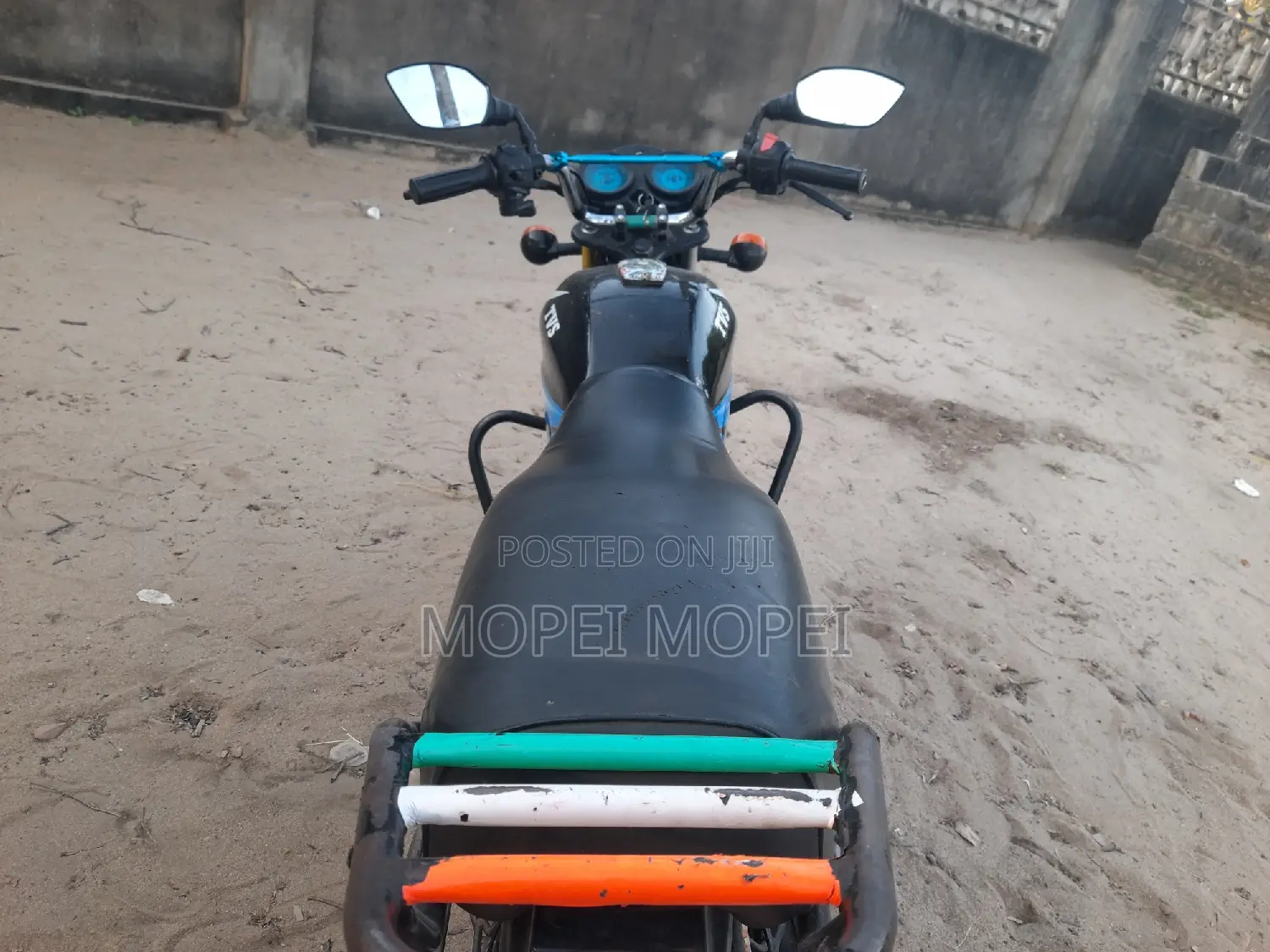TVS HLX 125 2021 Black