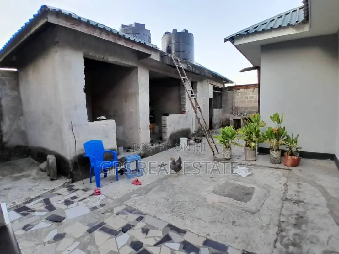 4bdrm House in Mbezi Kwa Msuguri, Kinondoni for sale