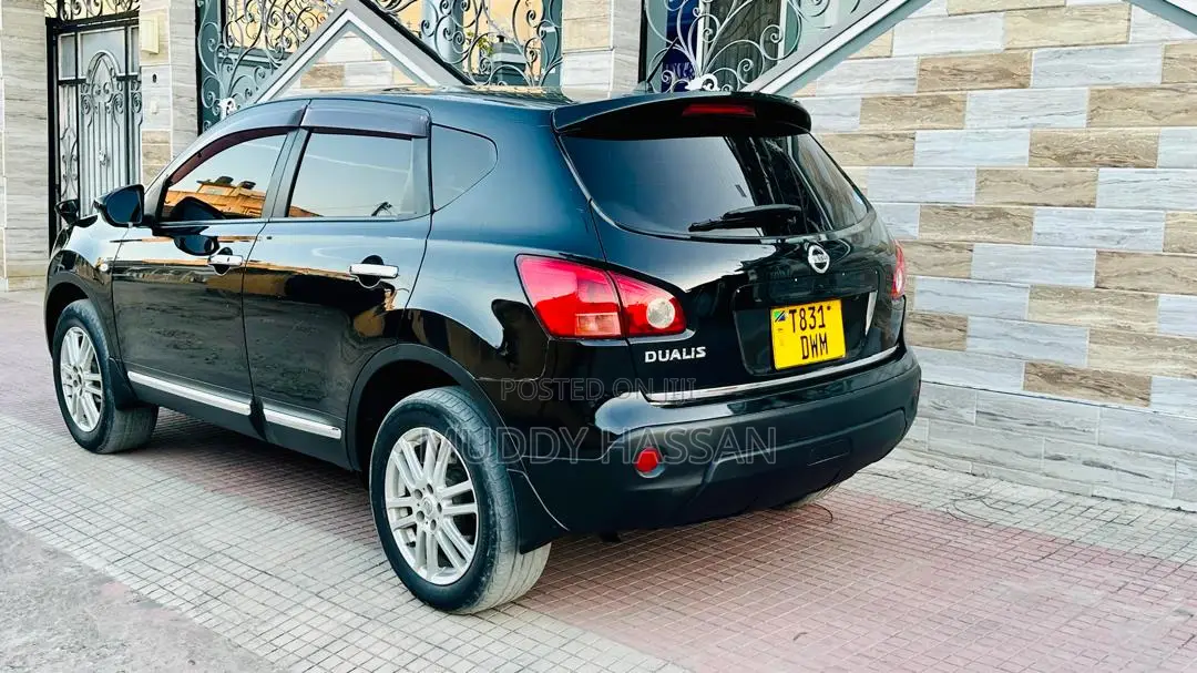 Nissan Dualis 2010 Black