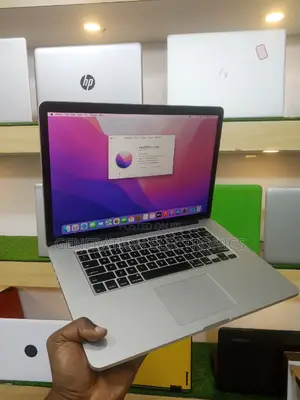 Laptop Apple MacBook Pro 2015 8GB Intel Core I7 SSD 256GB