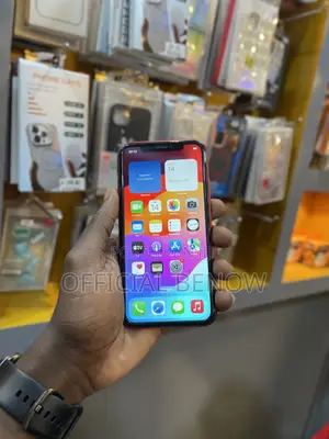 Apple iPhone XR 64 GB Red
