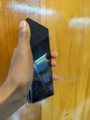 Sharp Aquos R6 128 GB Black